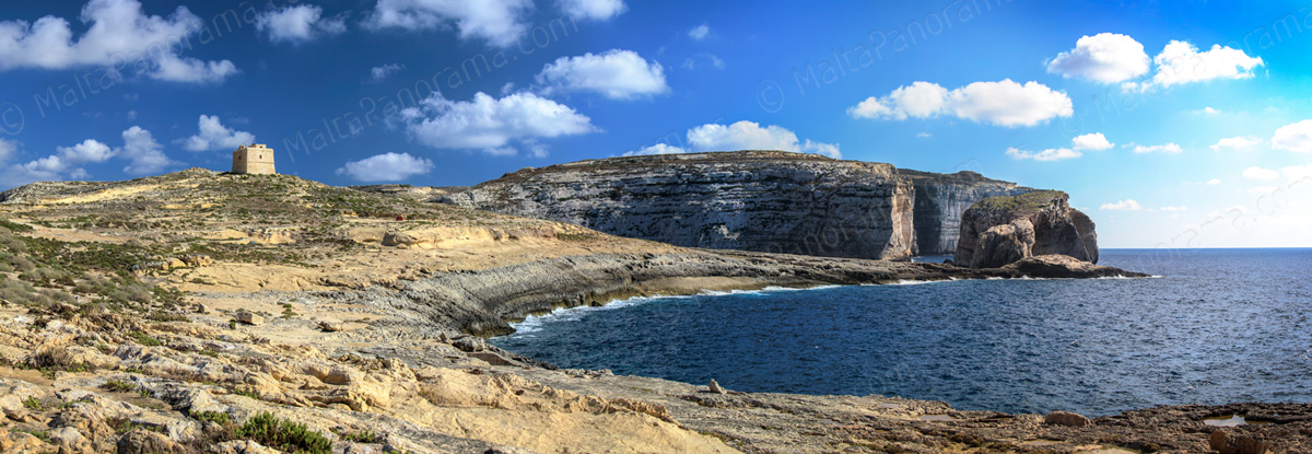 Fungus Rock (Gebla Tal-General) in Dwejra - Gozo.