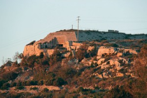Fort Bingemma from a distance.